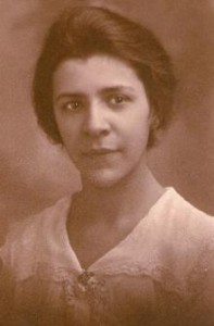 Esther Popel